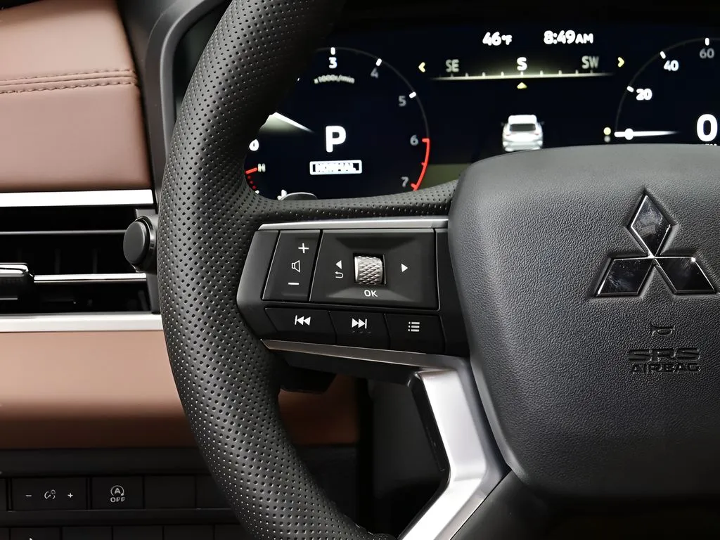 2026 Mitsubishi Outlander SEL - Photo 6