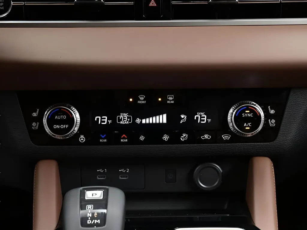 2026 Mitsubishi Outlander SEL - Photo 9