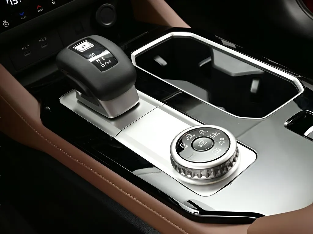 2026 Mitsubishi Outlander SEL - Photo 7