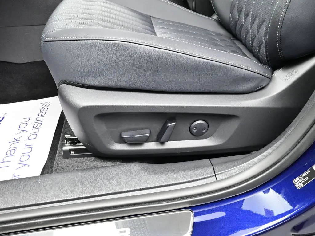 2026 Mitsubishi Outlander SEL - Photo 13