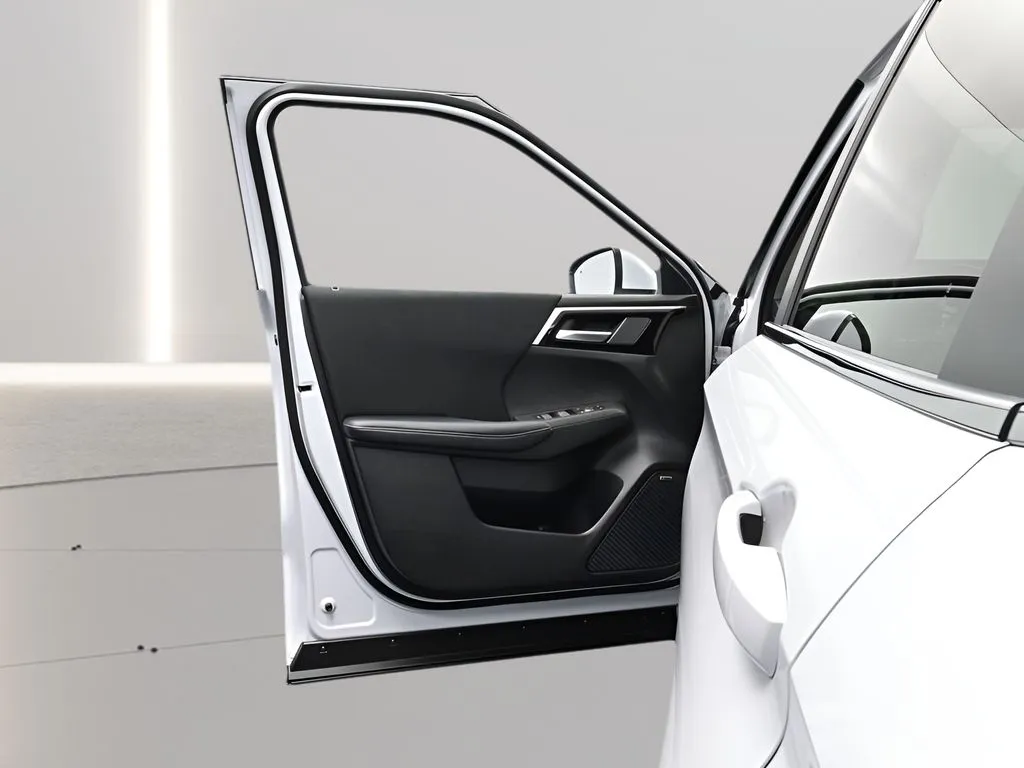 2026 Mitsubishi Outlander ES - Photo 13