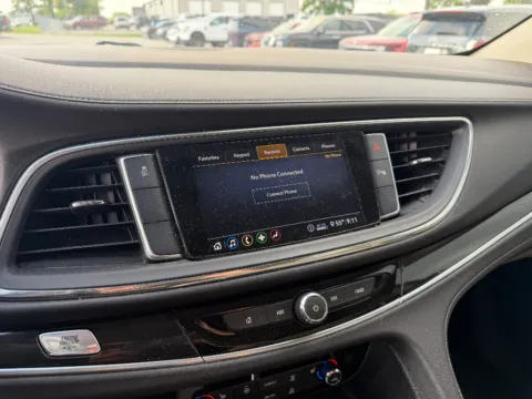 More photos of 2021 Buick Enclave Essence at Dorsett Mitsubishi, IN