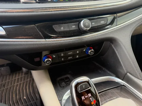 More photos of 2021 Buick Enclave Essence at Dorsett Mitsubishi, IN