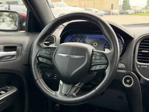More photos of 2016 Chrysler 300S at Dorsett Mitsubishi, IN