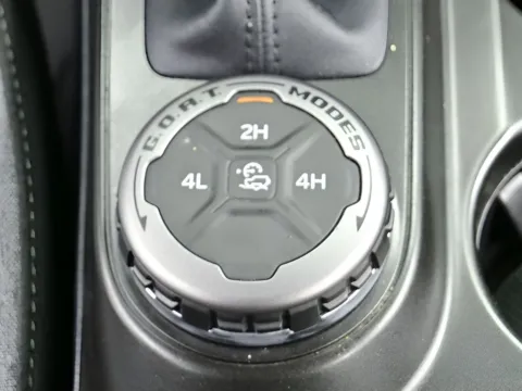 More photos of 2023 Ford Bronco Big Bend at Dorsett Mitsubishi, IN