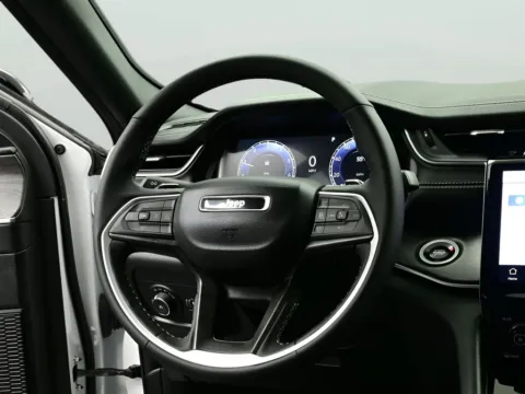 Another view of 2025 Jeep Grand Cherokee Limited for sale in Terre Haute, IN at Dorsett Mitsubishi