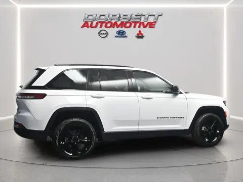 More photos of 2025 Jeep Grand Cherokee Limited at Dorsett Mitsubishi, IN