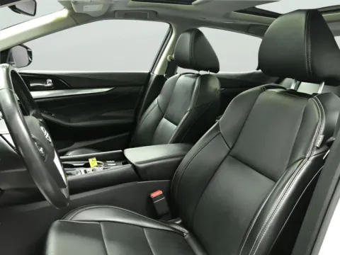 Another view of 2023 Nissan Maxima SL for sale in Terre Haute, IN at Dorsett Mitsubishi