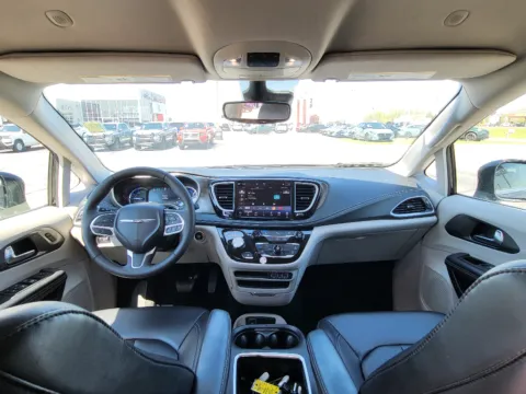 Photos of 2024 Chrysler Pacifica Hybrid Select for sale in Terre Haute, IN at Dorsett Mitsubishi