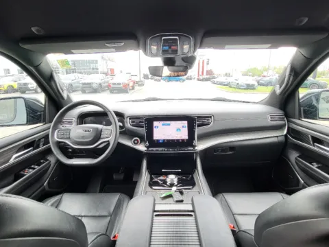 More photos of 2024 Jeep Wagoneer L Series II at Dorsett Mitsubishi, IN