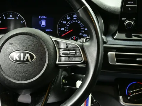 More photos of 2021 Kia Seltos S at Dorsett Mitsubishi, IN