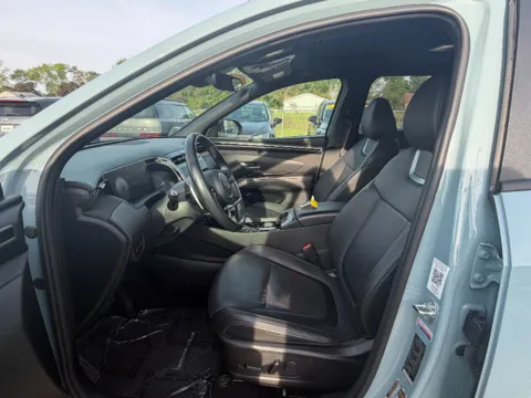 Photos of 2024 Hyundai Santa Cruz Limited for sale in Terre Haute, IN at Dorsett Mitsubishi