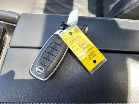 More photos of 2024 Nissan Rogue Platinum at Dorsett Mitsubishi, IN