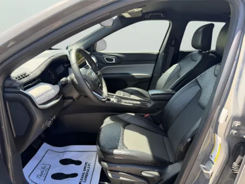 Photos of 2024 Jeep Compass Latitude for sale in Terre Haute, IN at Dorsett Mitsubishi
