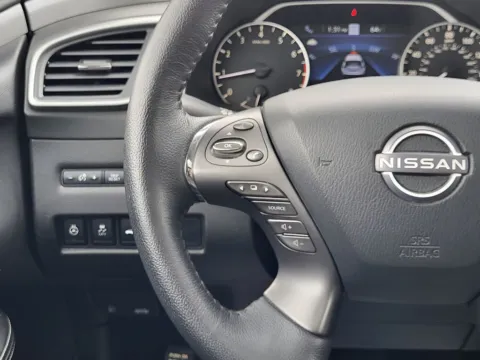 More photos of 2024 Nissan Murano SV at Dorsett Mitsubishi, IN