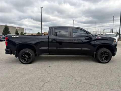 More photos of 2022 Chevrolet Silverado 1500 LT Trail Boss at Dorsett Mitsubishi, IN