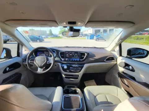 Photos of 2021 Chrysler Pacifica Touring L for sale in Terre Haute, IN at Dorsett Mitsubishi