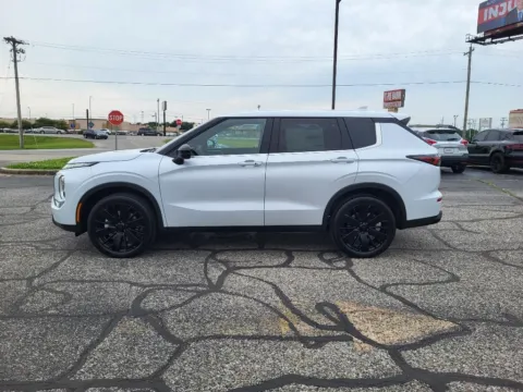 Photos of 2026 Mitsubishi Outlander LE for sale in Terre Haute, IN at Dorsett Mitsubishi