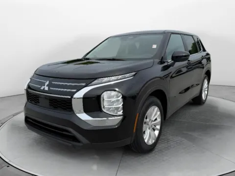 Black 2026 Mitsubishi Outlander ES for sale in Terre Haute, IN
