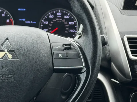More photos of 2018 Mitsubishi Eclipse Cross SE at Dorsett Mitsubishi, IN