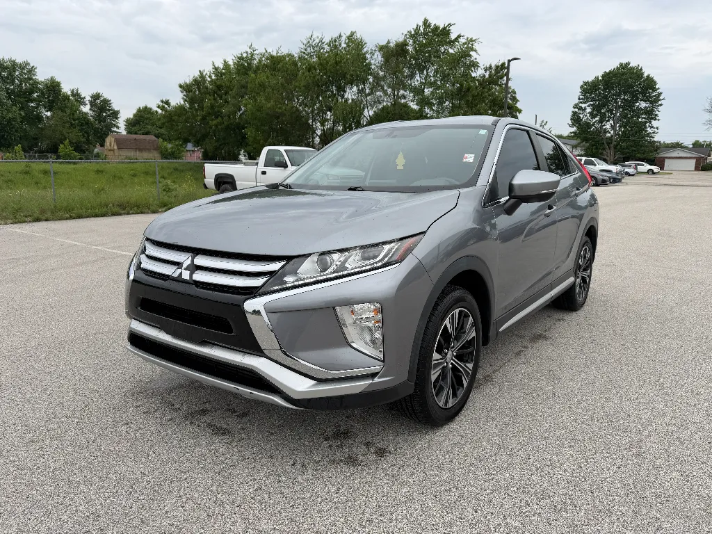 Gray 2018 Mitsubishi Eclipse Cross SE for sale in Terre Haute, IN