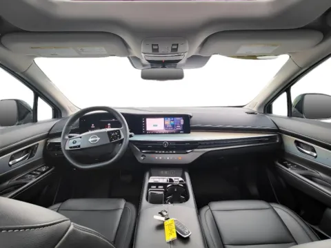 Photos of 2025 Nissan Murano SL for sale in Terre Haute, IN at Dorsett Mitsubishi