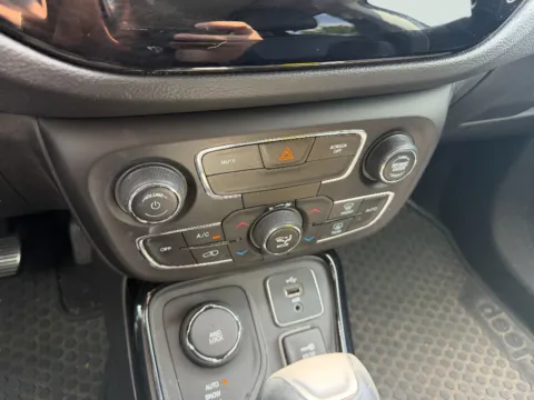 More photos of 2018 Jeep Compass Altitude at Dorsett Mitsubishi, IN