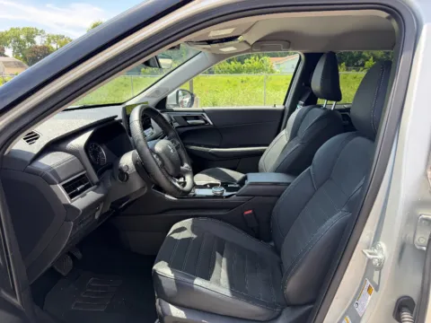 Photos of 2025 Mitsubishi Outlander SE for sale in Terre Haute, IN at Dorsett Mitsubishi