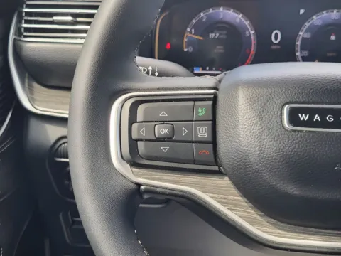 More photos of 2024 Jeep Wagoneer L Series II at Dorsett Mitsubishi, IN