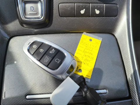 More photos of 2023 Hyundai Santa Fe SEL at Dorsett Mitsubishi, IN