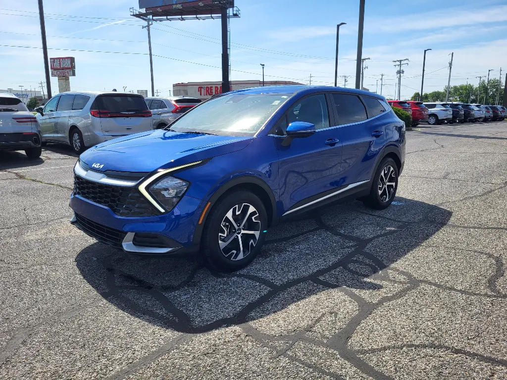 Blue 2023 Kia Sportage EX for sale in Terre Haute, IN