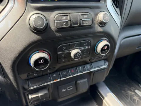 More photos of 2021 Chevrolet Silverado 1500 RST at Dorsett Mitsubishi, IN