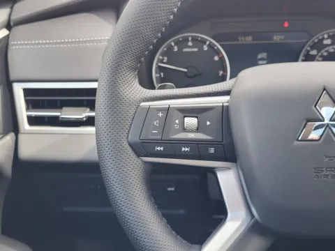 More photos of 2026 Mitsubishi Outlander Trail Edition at Dorsett Mitsubishi, IN