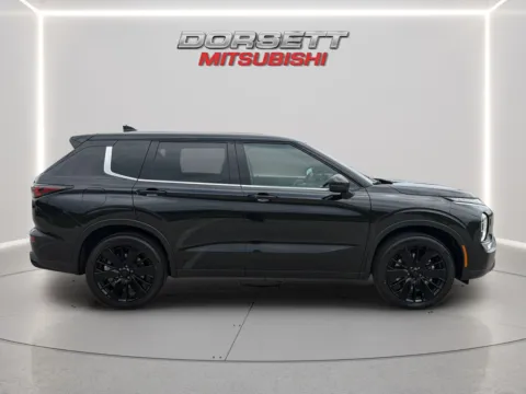 More photos of 2026 Mitsubishi Outlander LE at Dorsett Mitsubishi, IN