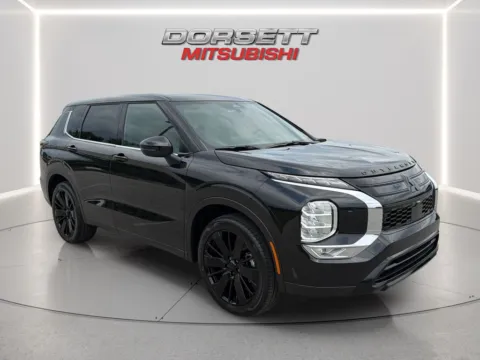 More photos of 2026 Mitsubishi Outlander LE at Dorsett Mitsubishi, IN