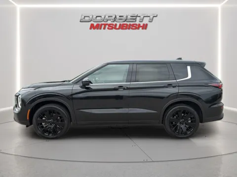 Photos of 2026 Mitsubishi Outlander LE for sale in Terre Haute, IN at Dorsett Mitsubishi