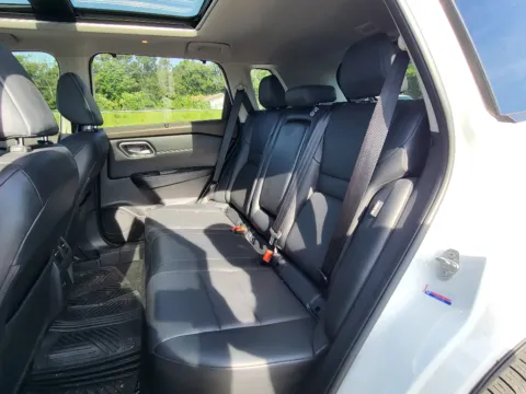 More photos of 2021 Nissan Rogue SV at Dorsett Mitsubishi, IN