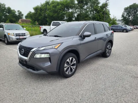 Gray 2022 Nissan Rogue SV for sale in Terre Haute, IN