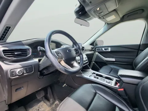 More photos of 2022 Ford Explorer XLT at Dorsett Mitsubishi, IN