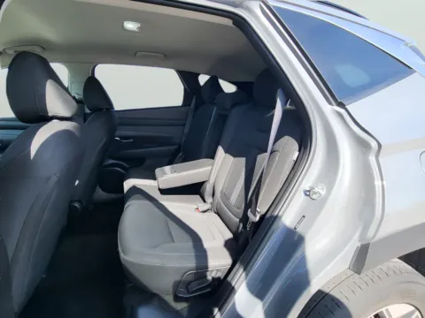 More photos of 2025 Hyundai Tucson SEL at Dorsett Mitsubishi, IN
