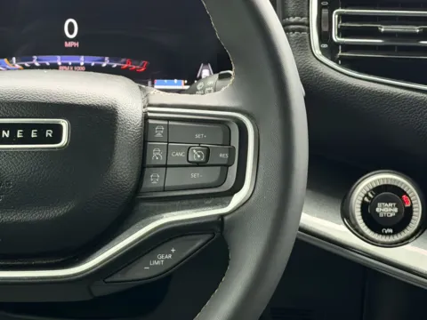 More photos of 2023 Jeep Wagoneer Series I at Dorsett Mitsubishi, IN