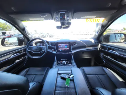 Photos of 2024 Jeep Wagoneer Series III for sale in Terre Haute, IN at Dorsett Mitsubishi