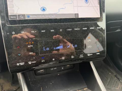 More photos of 2022 Hyundai Tucson Hybrid Limited at Dorsett Mitsubishi, IN