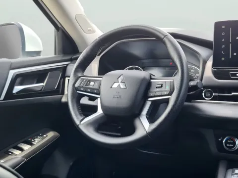 Another view of 2025 Mitsubishi Outlander SE for sale in Terre Haute, IN at Dorsett Mitsubishi