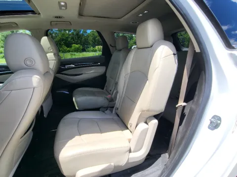 More photos of 2019 Buick Enclave Essence at Dorsett Mitsubishi, IN