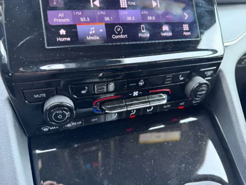 More photos of 2025 Jeep Grand Cherokee L Altitude X at Dorsett Mitsubishi, IN