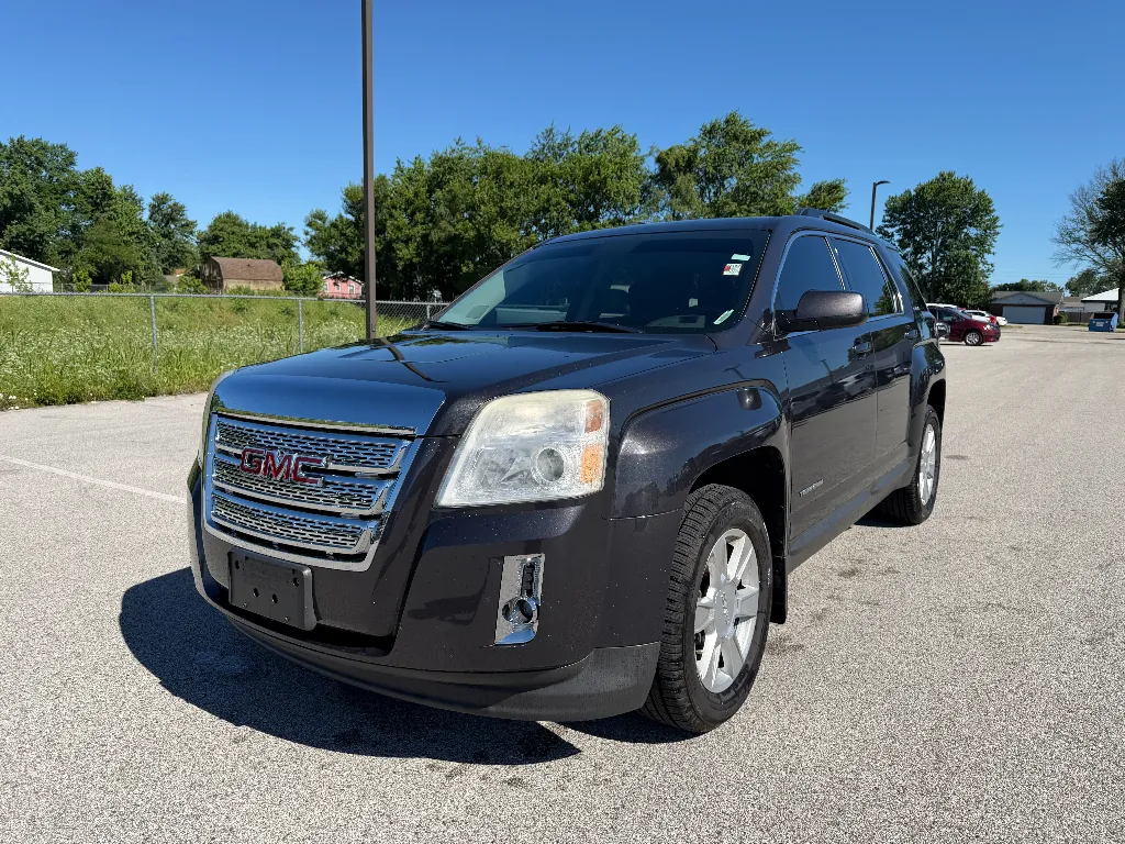 Gray 2013 GMC Terrain SLE for sale in Terre Haute, IN