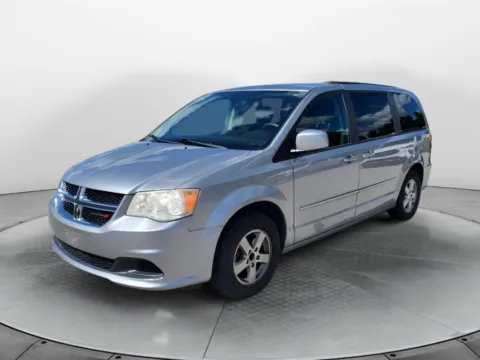 Silver 2013 Dodge Grand Caravan SXT for sale in Terre Haute, IN