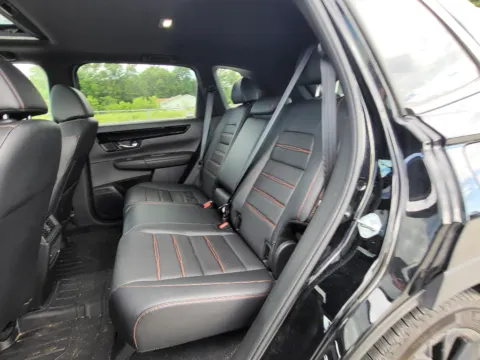 More photos of 2024 Honda CR-V Hybrid Sport Touring at Dorsett Mitsubishi, IN