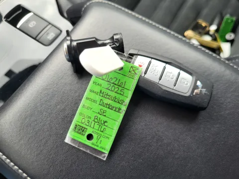 More photos of 2025 Mitsubishi Outlander SE at Dorsett Mitsubishi, IN